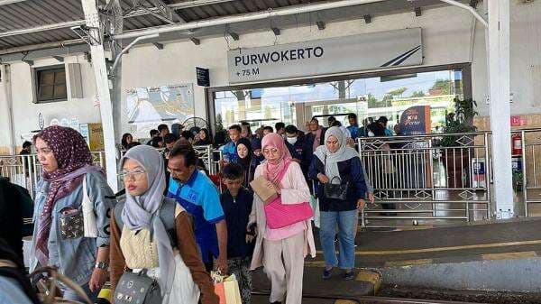 Libur Panjang Iduladha 2025, Puncak Arus Balik Daop 5 Purwokerto Diprediksi Senin Libur Panjang Iduladha 2025, Puncak Arus Balik Daop 5 Purwokerto Diprediksi Senin