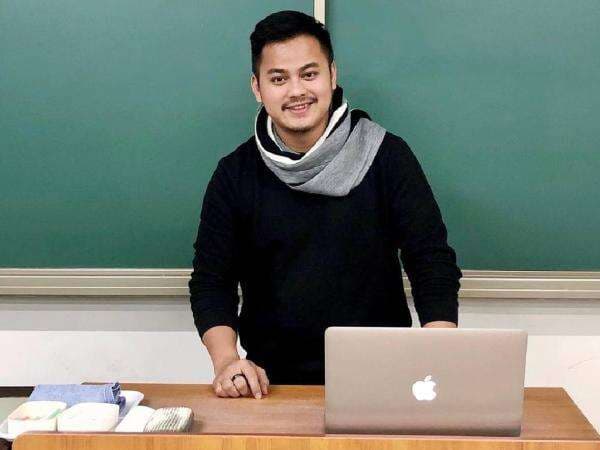 Pernyataan Lengkap Rully Anggi Akbar Suami Boiyen usai Terseret Dugaan Penipuan Rp300 Juta Pernyataan Lengkap Rully Anggi Akbar Suami Boiyen usai Terseret Dugaan Penipuan Rp300 Juta