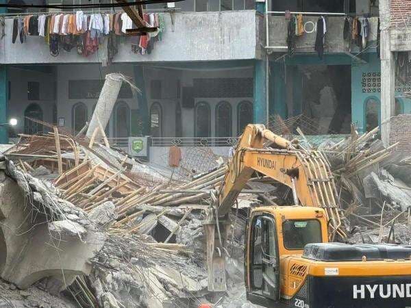 Tragedi Ponpes Al Khoziny Harus Jadi Pelajaran Semua Pengelola Pendidikan Tragedi Ponpes Al Khoziny Harus Jadi Pelajaran Semua Pengelola Pendidikan