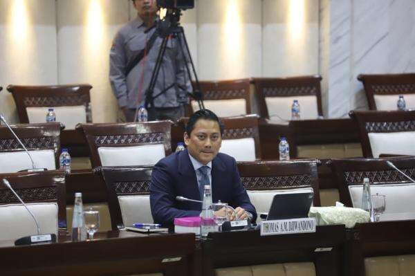 Dua Keunggulan Ini Bikin Thomas Djiwandono Terpilih Jadi Deputi Gubernur BI Dua Keunggulan Ini Bikin Thomas Djiwandono Terpilih Jadi Deputi Gubernur BI