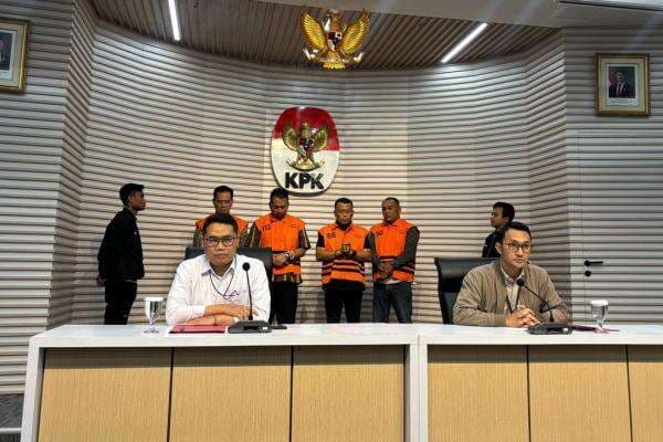 Jadi Tersangka KPK, Bupati Ponorogo Sugiri Sancoko Terjerat 3 Klaster Kasus Korupsi Jadi Tersangka KPK, Bupati Ponorogo Sugiri Sancoko Terjerat 3 Klaster Kasus Korupsi