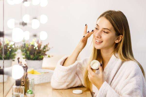 Ditarik BPOM, Daviena Skincare Diduga Hapus Komentar Netizen Ditarik BPOM, Daviena Skincare Diduga Hapus Komentar Netizen