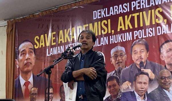 Roy Suryo Ngaku Tak Masalah Jadi Tersangka, Sindir Silfester Matutina yang Masih Berkeliaran Roy Suryo Ngaku Tak Masalah Jadi Tersangka, Sindir Silfester Matutina yang Masih Berkeliaran