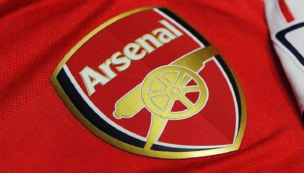 Mantan Pemain Arsenal Meninggal Dunia Akibat Cedera Otak Serius saat Bertanding Mantan Pemain Arsenal Meninggal Dunia Akibat Cedera Otak Serius saat Bertanding