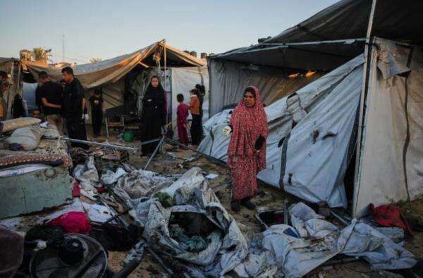 Sadis! Israel Bom Tenda Pengungsi Gaza, 6 Orang Tewas 10 Luka termasuk Anak-Anak Sadis! Israel Bom Tenda Pengungsi Gaza, 6 Orang Tewas 10 Luka termasuk Anak-Anak