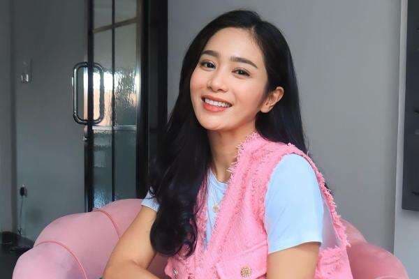 Bunga Zainal Geram soal Klarifikasi Inara Rusli di Podcast: Sok Cantik! Bunga Zainal Geram soal Klarifikasi Inara Rusli di Podcast: Sok Cantik!