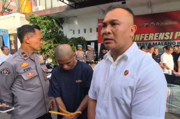 Brutal! Pemuda di Malang Bunuh Teman Kencan di Kamar Kos gegara Tak Mampu Bayar Brutal! Pemuda di Malang Bunuh Teman Kencan di Kamar Kos gegara Tak Mampu Bayar