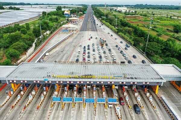 Pemerintah Resmi Menutup Pelaksanaan One Way Arus Mudik Lebaran Pemerintah Resmi Menutup Pelaksanaan One Way Arus Mudik Lebaran