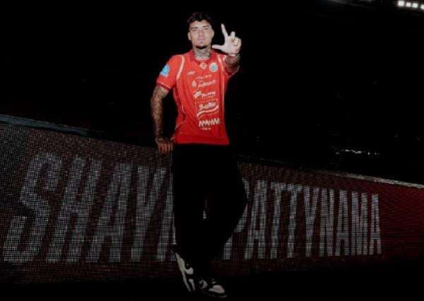 Shayne Pattynama All Out Antar Persija Ke Puncak Super League Shayne Pattynama All Out Antar Persija Ke Puncak Super League