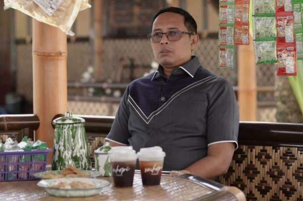 Hasan Nasbi Sebut Kebiasaan Ngopi hingga Makan Gorengan Picu Deforestasi, Kok Bisa? Hasan Nasbi Sebut Kebiasaan Ngopi hingga Makan Gorengan Picu Deforestasi, Kok Bisa?