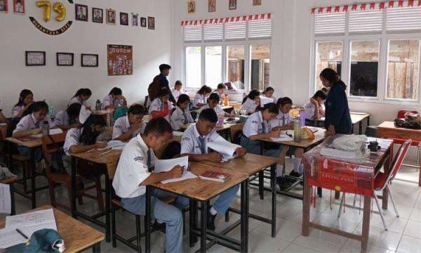 Mahasiswa IAKN Tarutung Laksanakan Tryout Di SMA Negeri 2 Sipoholon Mahasiswa IAKN Tarutung Laksanakan Tryout Di SMA Negeri 2 Sipoholon