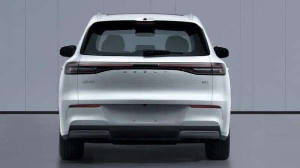 Geely EX5 Diperbarui di China, Kini Lebih Bertenaga dengan Motor Belakang 329 HP Geely EX5 Diperbarui di China, Kini Lebih Bertenaga dengan Motor Belakang 329 HP