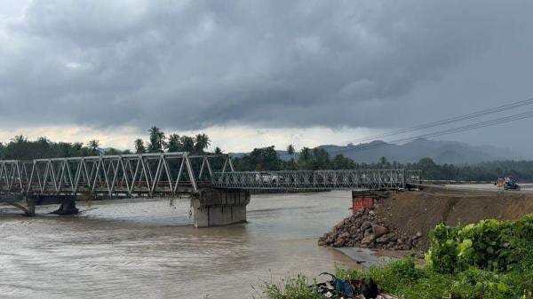 Jembatan Bailey Teupin Mane Terbangun, Kegiatan Perekonomian Warga Kembali Berjalan Jembatan Bailey Teupin Mane Terbangun, Kegiatan Perekonomian Warga Kembali Berjalan