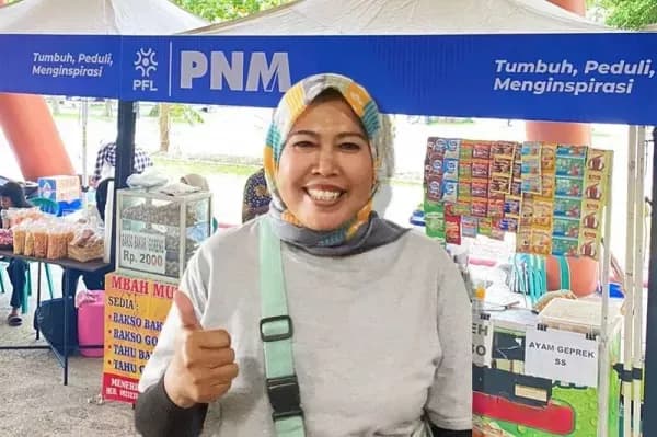 PNM Hadirkan Ruang Tumbuh dan Silaturahmi UMKM di Bazar PFL 2025 PNM Hadirkan Ruang Tumbuh dan Silaturahmi UMKM di Bazar PFL 2025