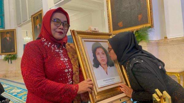 Marsinah dan Hajjah Rahma El Yunusiyyah, 2 Wanita yang Dapat Anugerah Pahlawan Nasional Marsinah dan Hajjah Rahma El Yunusiyyah, 2 Wanita yang Dapat Anugerah Pahlawan Nasional