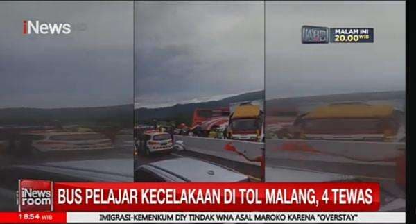Video Kecelakaan Rombongan Bus Pelajar di Tol Malang Video Kecelakaan Rombongan Bus Pelajar di Tol Malang