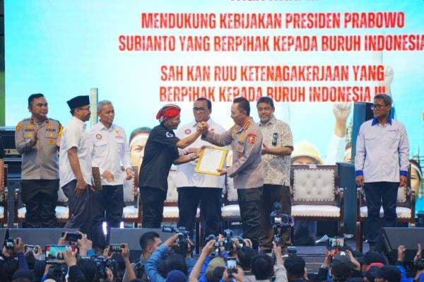 Dukung Program Pemerintah, Kapolri: Buruh dan Polri Bersinergi Jaga Stabilitas Kamtibmas Dukung Program Pemerintah, Kapolri: Buruh dan Polri Bersinergi Jaga Stabilitas Kamtibmas