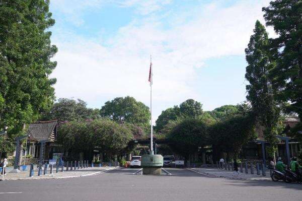 Begini Tanggapan ITB Terkait Pengunggahan Meme Melalui Media Sosial Begini Tanggapan ITB Terkait Pengunggahan Meme Melalui Media Sosial