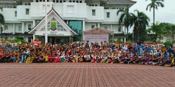Tutungkusan Warisan Budaya Karawang Siap Dipentaskan Akhir Pekan Ini Tutungkusan Warisan Budaya Karawang Siap Dipentaskan Akhir Pekan Ini