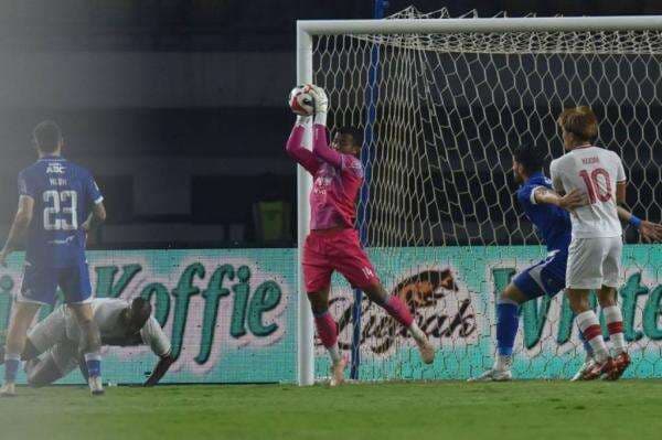 Tangguh! Teja Paku Alam Bawa Persib Lewati Oktober Tanpa Kebobolan Tangguh! Teja Paku Alam Bawa Persib Lewati Oktober Tanpa Kebobolan