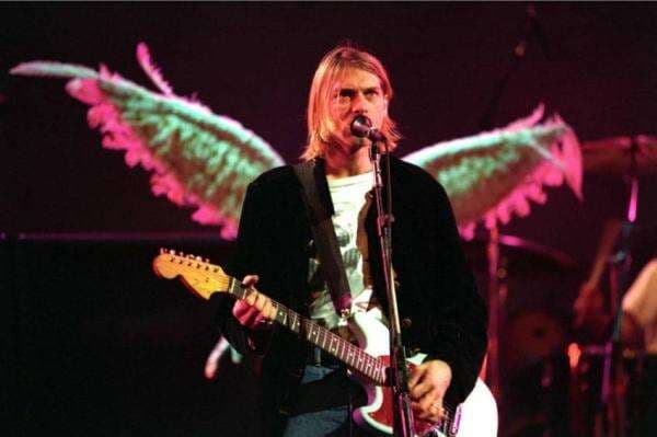 10 Artis Hollywood Meninggal di Usia 27 Tahun, Kurt Cobain Bunuh Diri dengan Senapan 10 Artis Hollywood Meninggal di Usia 27 Tahun, Kurt Cobain Bunuh Diri dengan Senapan