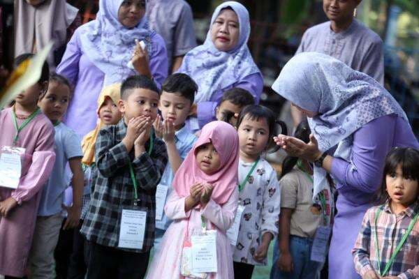 10 Contoh Ucapan Inspiratif Orang Tua untuk Anak yang Mengikuti MPLS 2025 10 Contoh Ucapan Inspiratif Orang Tua untuk Anak yang Mengikuti MPLS 2025