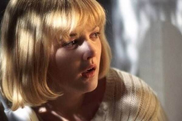 10 Film Horor dengan Poster Menyesatkan, Nomor Terakhir 'Jual' Wajah Drew Barrymore