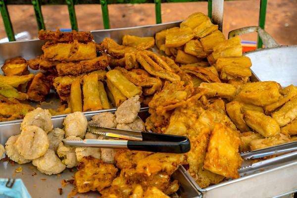 10 Kota di Indonesia dengan Konsumsi Gorengan Tertinggi, Batang Posisi Pertama 10 Kota di Indonesia dengan Konsumsi Gorengan Tertinggi, Batang Posisi Pertama