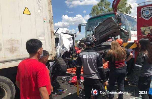 Horor! Bus Ngebut Seruduk Deretan Mobil Antre di Gerbang Tol, 12 Orang Tewas Horor! Bus Ngebut Seruduk Deretan Mobil Antre di Gerbang Tol, 12 Orang Tewas