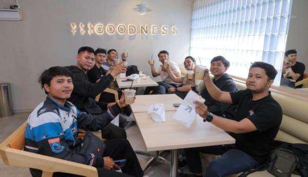 Bangun Kekompakan, Komunitas Otomotif Riders Weekend Jadikan Kafe Titik Kumpul Bangun Kekompakan, Komunitas Otomotif Riders Weekend Jadikan Kafe Titik Kumpul