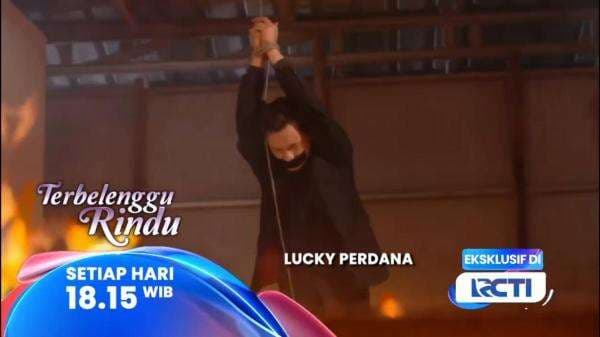 Sinopsis Terbelenggu Rindu Eps 314, Sabtu 26 Juli 2025: Tiba di Lokasi Kebakaran Amira Histeris Mencari Biru Sinopsis Terbelenggu Rindu Eps 314, Sabtu 26 Juli 2025: Tiba di Lokasi Kebakaran Amira Histeris Mencari Biru