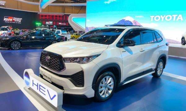 Toyota Bukukan 4.250 SPK Dalam 8 Hari GIIAS 2025, Kijang Innova Hybrid Jadi Kontributor Terbesar Toyota Bukukan 4.250 SPK Dalam 8 Hari GIIAS 2025, Kijang Innova Hybrid Jadi Kontributor Terbesar