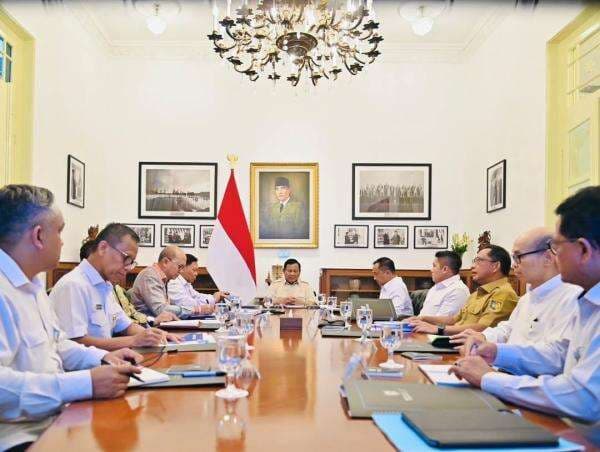 Cegah Air Rob, Prabowo Bahas Kesiapan Giant Sea Wall Sepanjang Utara Pulau Jawa Cegah Air Rob, Prabowo Bahas Kesiapan Giant Sea Wall Sepanjang Utara Pulau Jawa