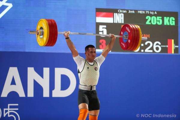 Cetak Rekor Dunia di SEA Games 2025, Rizki Juniansyah Pasang Target Besar di Olimpiade LA 2028 Cetak Rekor Dunia di SEA Games 2025, Rizki Juniansyah Pasang Target Besar di Olimpiade LA 2028