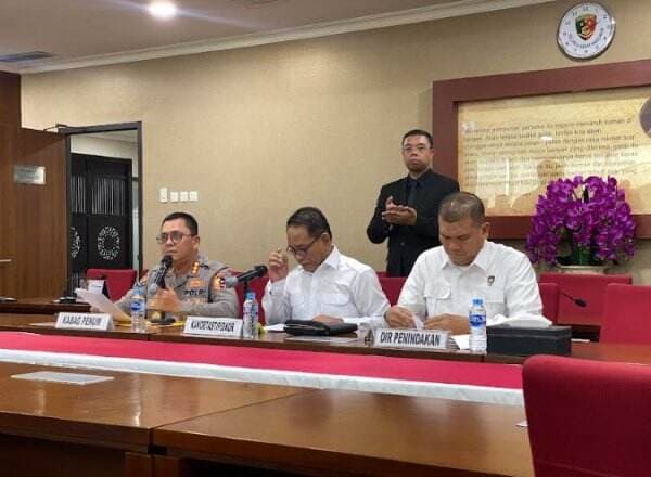 Dugaan Korupsi Pembangunan PLTU Kalbar, Adik JK Tak Ditahan Usai Ditetapkan Tersangka Dugaan Korupsi Pembangunan PLTU Kalbar, Adik JK Tak Ditahan Usai Ditetapkan Tersangka