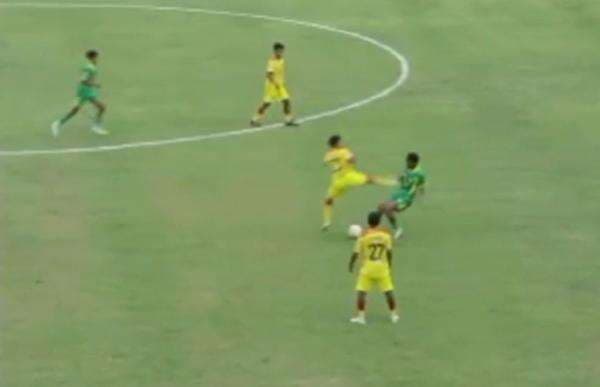 Hilmi Gimnastiar Dilarang Bermain Sepak Bola Seumur Hidup Imbas Tendangan Kungfu Hilmi Gimnastiar Dilarang Bermain Sepak Bola Seumur Hidup Imbas Tendangan Kungfu