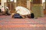12 Bacaan Sujud saat Salat: Bahasa Arab, Latin dan Artinya 12 Bacaan Sujud saat Salat: Bahasa Arab, Latin dan Artinya