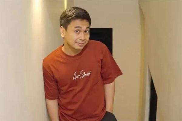 12 Film yang Dibintangi Raditya Dika, Nomor 8 Tayang di Luar Negeri 12 Film yang Dibintangi Raditya Dika, Nomor 8 Tayang di Luar Negeri