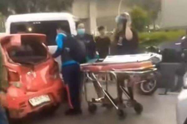 Kecelakaan Beruntun 12 Kendaraan di Pulomas Jaktim, Tak Ada Korban Jiwa Kecelakaan Beruntun 12 Kendaraan di Pulomas Jaktim, Tak Ada Korban Jiwa