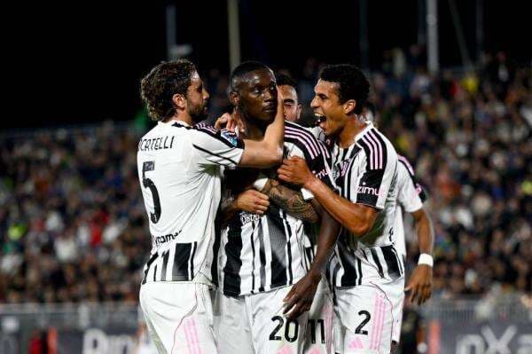 Venezia Terdegradasi Usai Kalah Dramatis dari Juventus, Jay Idzes Absen di Laga Penentu Venezia Terdegradasi Usai Kalah Dramatis dari Juventus, Jay Idzes Absen di Laga Penentu