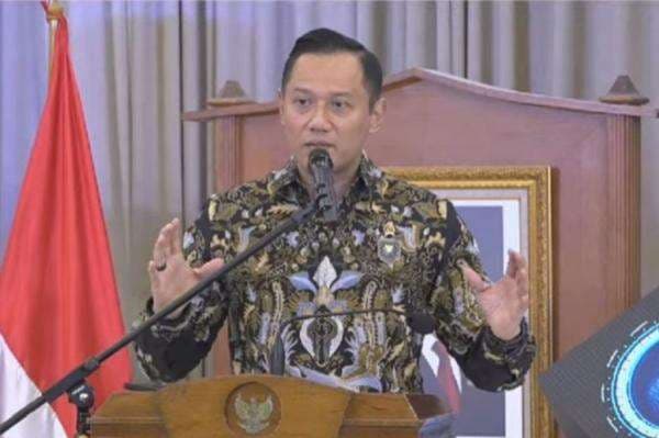 AHY Ungkap Prabowo bakal Bangun Jalur Kereta Trans Sumatera, Kalimantan, dan Sulawesi AHY Ungkap Prabowo bakal Bangun Jalur Kereta Trans Sumatera, Kalimantan, dan Sulawesi
