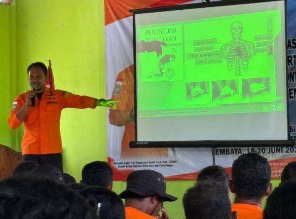 Gunung Lewotobi Meletus, Basarnas NTT beri Pelatihan Evakuasi di Lembata Gunung Lewotobi Meletus, Basarnas NTT beri Pelatihan Evakuasi di Lembata