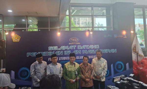 Menag Nasaruddin Dorong Kurikulum Berbasis Cinta sebagai Landasan Pendidikan Islam Menag Nasaruddin Dorong Kurikulum Berbasis Cinta sebagai Landasan Pendidikan Islam