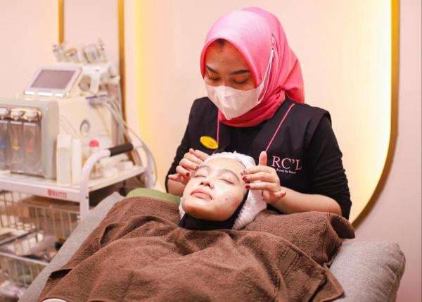 Salon RC'L Aesthetic Karawang Solusi Cantik Modern Ga Bikin Jebol Kantong Salon RC'L Aesthetic Karawang Solusi Cantik Modern Ga Bikin Jebol Kantong