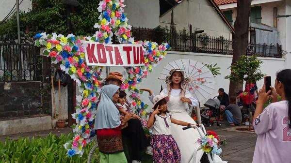 Serunya Liburan di Kota Tua Jakarta, Murah dan Aksesnya Gampang! Serunya Liburan di Kota Tua Jakarta, Murah dan Aksesnya Gampang!