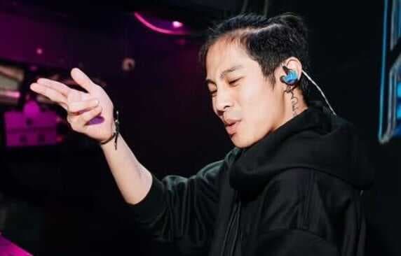 DJ Panda Alami Tekanan Psikis usai Dilaporkan Erika Carlina ke Polisi DJ Panda Alami Tekanan Psikis usai Dilaporkan Erika Carlina ke Polisi