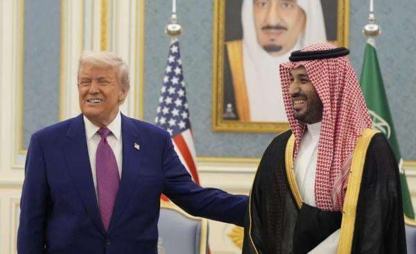Trump Diam-Diam Hubungi Pangeran MBS Desak Saudi Berdamai dengan Israel Trump Diam-Diam Hubungi Pangeran MBS Desak Saudi Berdamai dengan Israel