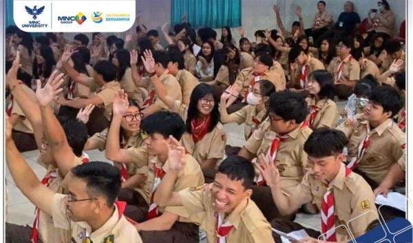 MNC University Gelar Pelatihan di SMA Bunda Hati Kudus Kota Wisata: Ubah Minder Jadi Leader MNC University Gelar Pelatihan di SMA Bunda Hati Kudus Kota Wisata: Ubah Minder Jadi Leader