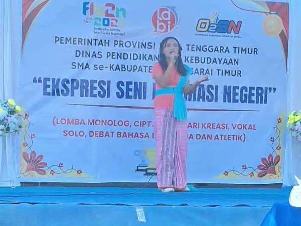 Dari SMAN 1 Pocoranaka, Suara Emas Enjeli Menggema hingga di Panggung FLS2N Manggarai Timur 2025 Dari SMAN 1 Pocoranaka, Suara Emas Enjeli Menggema hingga di Panggung FLS2N Manggarai Timur 2025