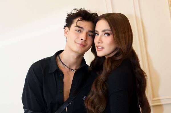 Heboh Olla Ramlan Rangkul Tristan Molina, Pacar Brondong? Heboh Olla Ramlan Rangkul Tristan Molina, Pacar Brondong?